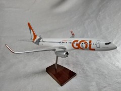 Aviao Boeing 737-800 GOL - Nova Pintura - MAQUETE