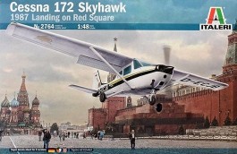 Aviao Cessna 172 Skyhawk - Landing on Red Square - ITALERI Aviao Cessna 172 Skyhawk - Landing on Red Square - ITALERI