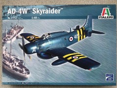 Avião Douglas AD-4W Skyraider                           2757 - ITALERI