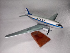 Aviao Douglas DC-3 VASP - PP-NAT - MAQUETE