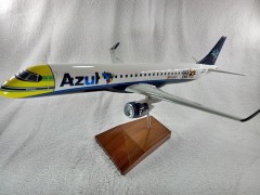 Aviao Embraer 195 - Azul Linhas Aereas - Inst. Ayrton Senna - MAQUETE