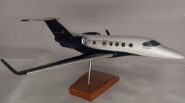 Aviao Embraer Phenom 300 - LJ - MAQUETE Aviao Embraer Phenom 300 - LJ - MAQUETE