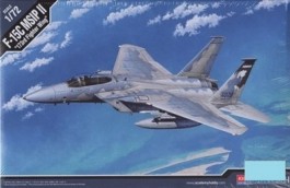 Avião F-15C MSIP - 173rd Fighter Wing 12506 - ACADEMY Avião F-15C MSIP - 173rd Fighter Wing 12506 - ACADEMY