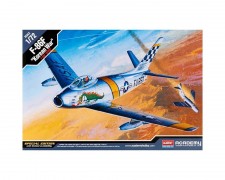 Avião F-86F - Korean War - ACADEMY