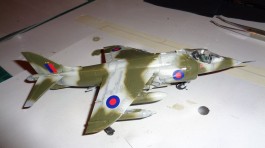 Aviao Hawker Siddeley AV-8A Harrier                    04057 AIRFIX