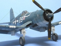 Avião Vought F4U-1D Corsair                            60752 TAMIYA