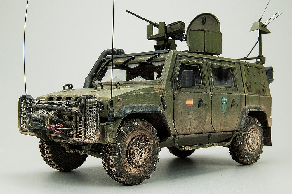Blindado IVECO LMV Lince ITALERI » Kits Carros Civis Veiculos