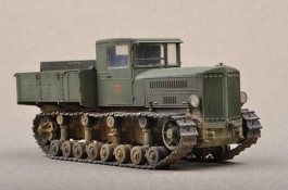 Blindado Soviet Komintern Artillery Tractor TRUMPETER