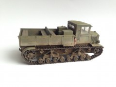 Blindado Soviet Komintern Artillery Tractor TRUMPETER