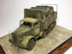 Caminhão Opel Maultier - German Halftrack Sd. Kfz.3 ITALERI