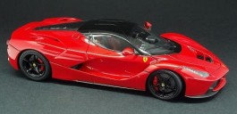 Carro Ferrari LaFerrari                                24333 TAMIYA