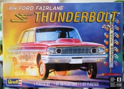 Carro Ford Fairlane Thunderbolt 1964 2 em 1 - REVELL Carro Ford Fairlane Thunderbolt 1964 2 em 1 - REVELL