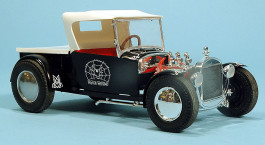 Carro Ford Model T 1927 - Black Widow Hot Rod REVELL ALEMA