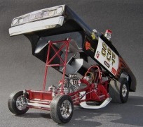 Carro Plymouth Duster - Cop Out FUNNY CAR            4093 REVELL AMERICANA