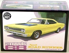 Carro Plymouth Road Runner 1968 - AMT Carro Plymouth Road Runner 1968 - AMT