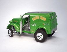 Carro Thames Panel Van - Gasser REVELL