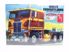 Cavalo Mecanico White Freightliner® Dual Drive Cabover Tract - AMT Cavalo Mecanico White Freightliner® Dual Drive Cabover Tract - AMT
