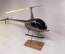 Helicoptero Robinson R-22 - Escala 1/25 - 35cms MAQUETE