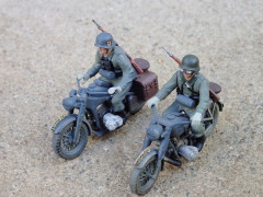 Moto BMW R.75 + Moto Zundapp KS750 + 2 Motociclistas TAMIYA