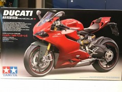 Moto Ducati 1199 Panigale S 14129 - TAMIYA Moto Ducati 1199 Panigale S 14129 - TAMIYA