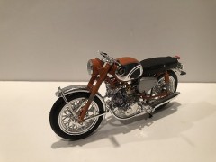 Moto Honda Super Hawk CB-77             898 MPC