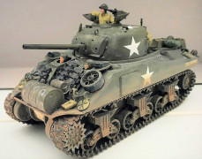 Tanque US Medium Tank M4A3 Sherman 75mm Gun Late Production TAMIYA